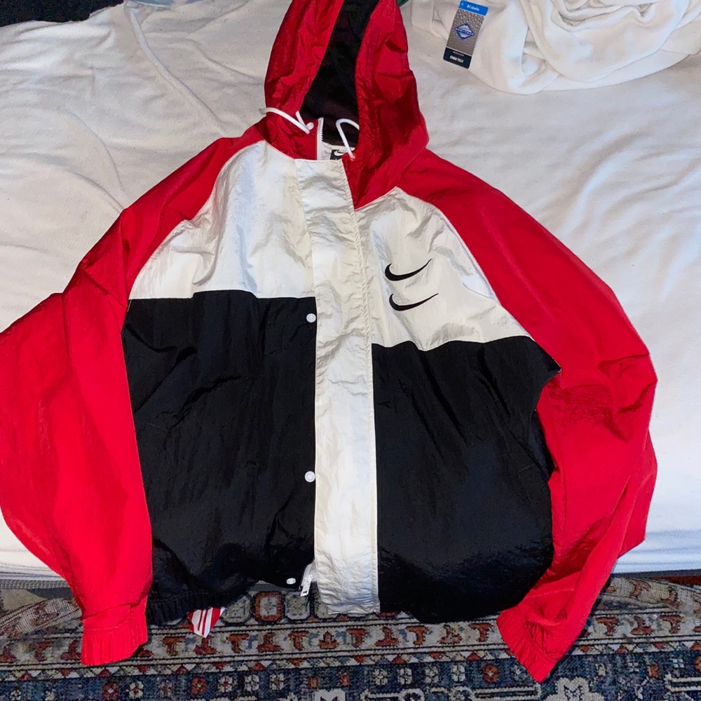 FRESH NIKE JACKET